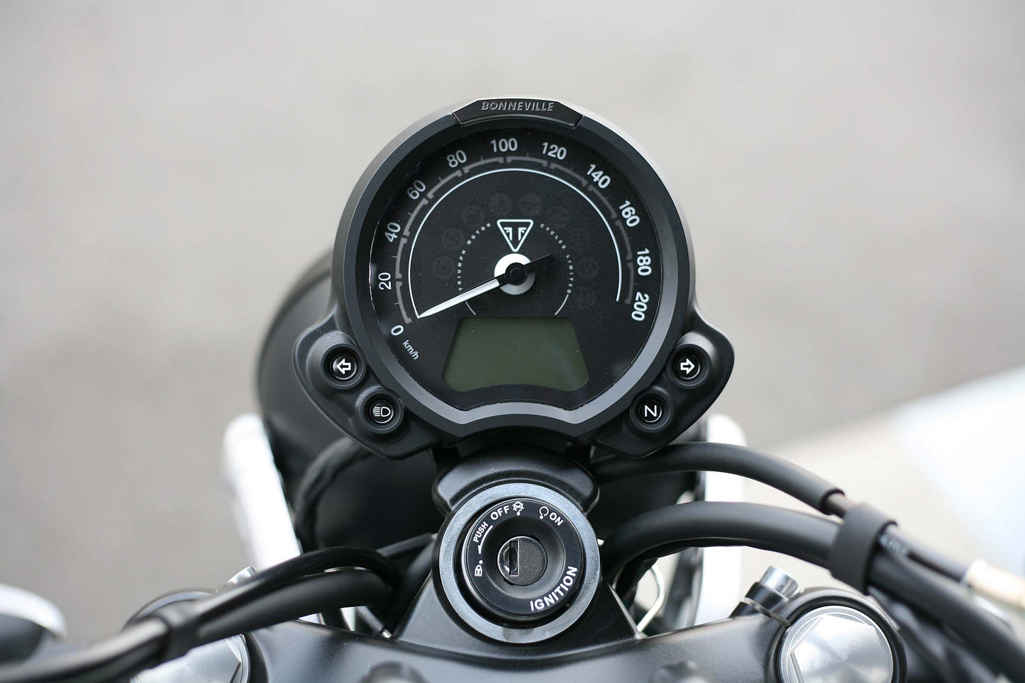 TRIUMPH   BONNEVILLE BOBBER/BONNEVILLE SPEEDMASTER/SCRAMBLER 900 トライアンフ ボンネビル ボバー/ボンネビル スピードマスター/スクランブラー900 メーター保護フィルム (キズ自己修復 10年耐久)