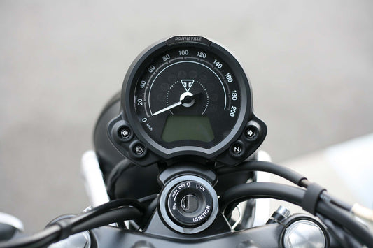 TRIUMPH   BONNEVILLE BOBBER/BONNEVILLE SPEEDMASTER/SCRAMBLER 900 トライアンフ ボンネビル ボバー/ボンネビル スピードマスター/スクランブラー900 メーター保護フィルム (キズ自己修復 10年耐久)